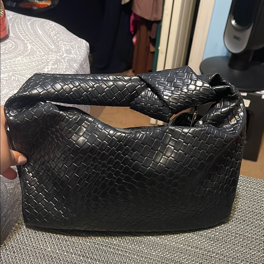 SHEIN Black Woven Bag